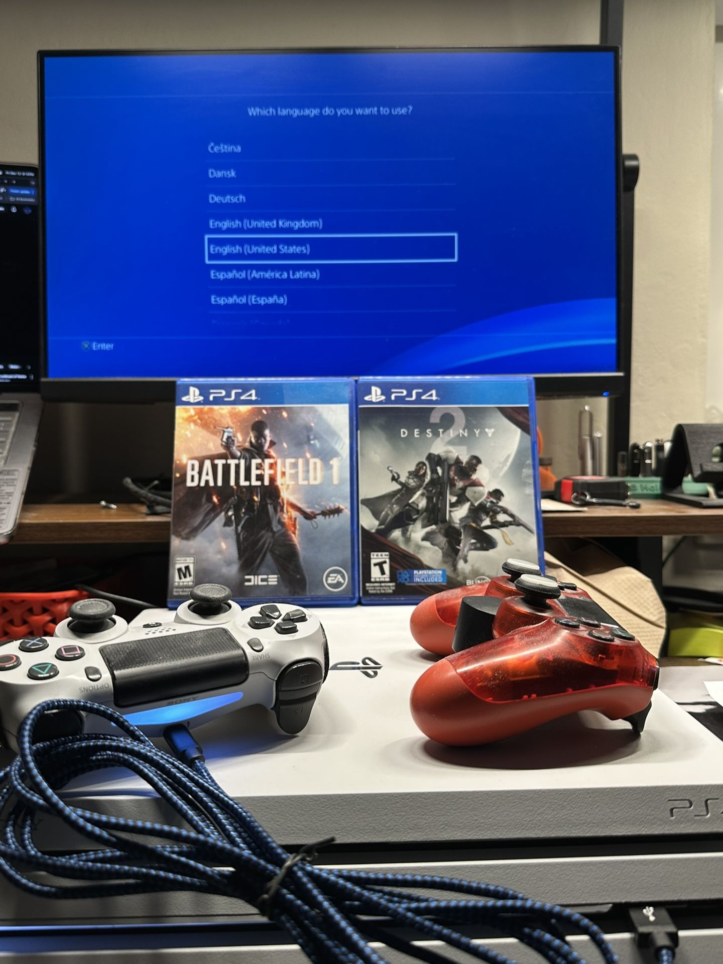 PS4 Pro White