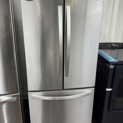 Kenmore 30 Inch Wide Refrigerator 