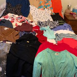SMALL CLOTHES BUNDLE = $5.00.   Chino, Ca