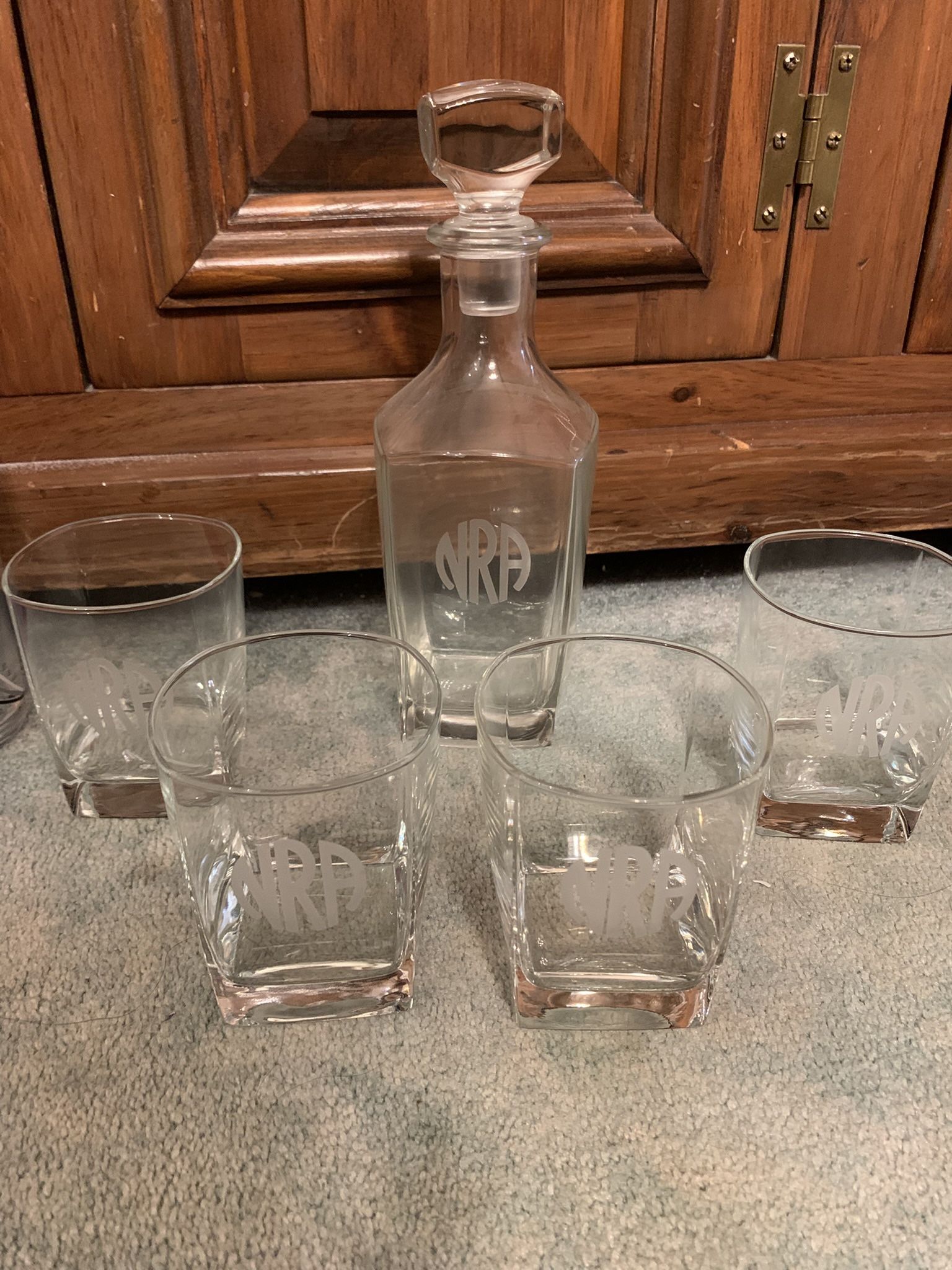 NRA Themed 4-Glass Set With Decanter