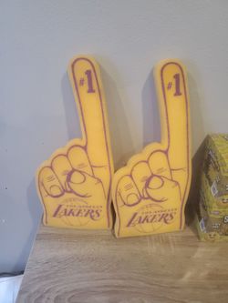 Vintage Lakers foam finger