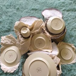 Ivory Bone China Plate Set