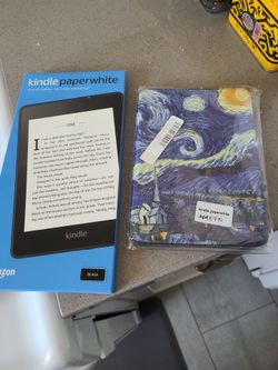 Amazon Black Kindle Paperwhite with Van Gogh case