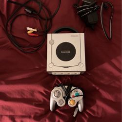 Platinum GameCube w/ Cables and Controller