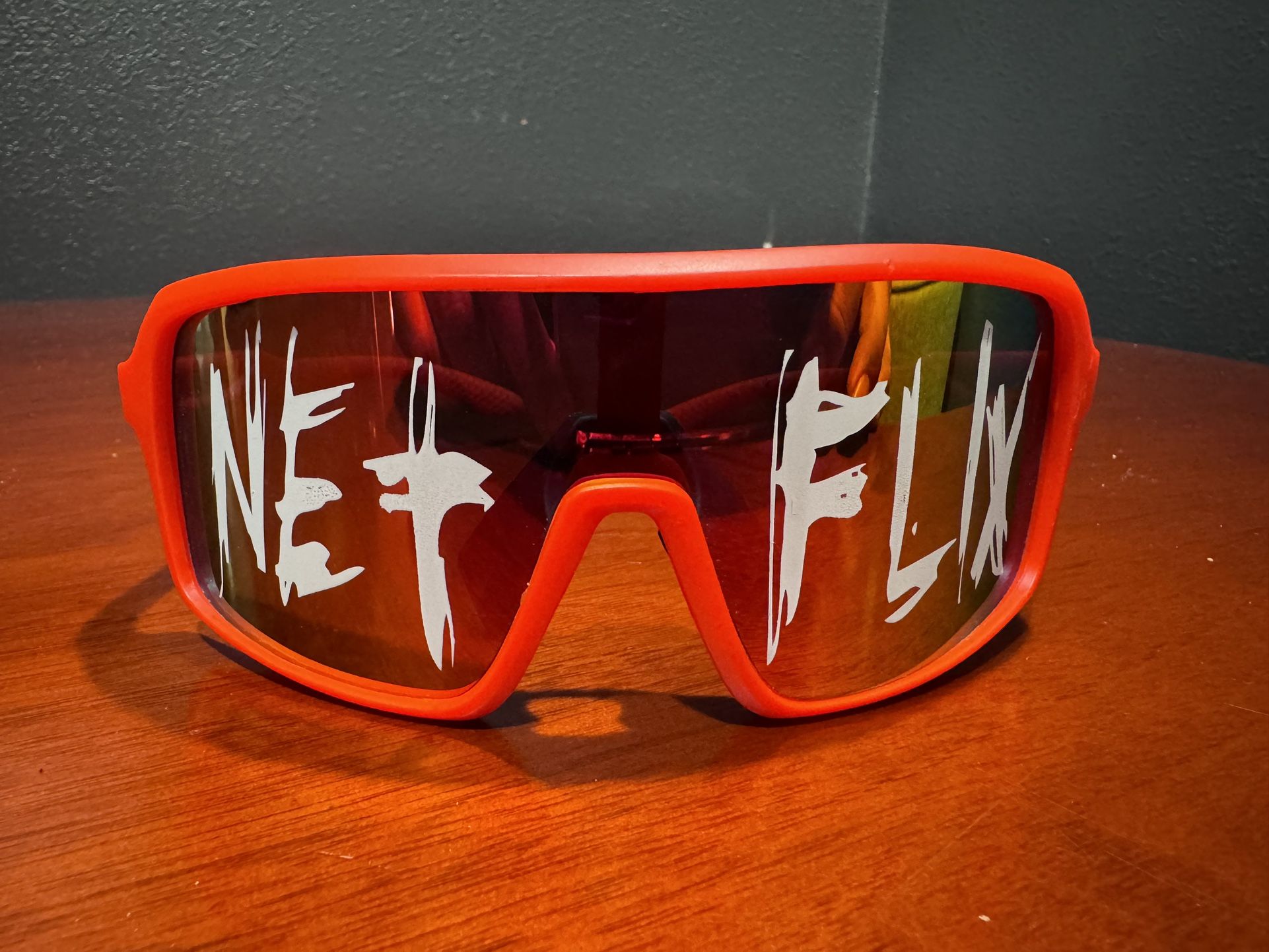 Netflix WWE glasses