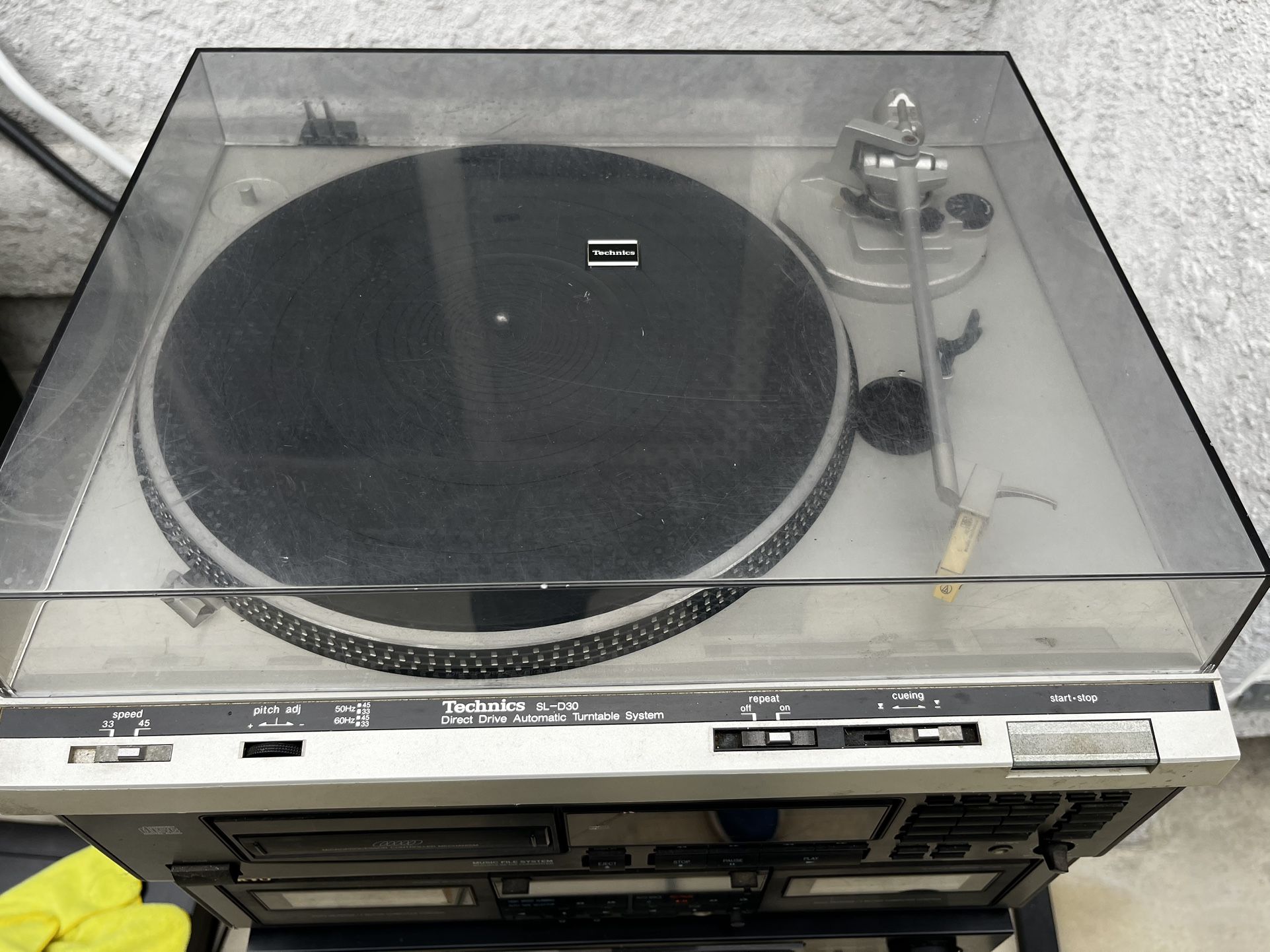 Onkyo Stereo Equipment