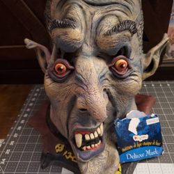 Vintage Halloween Disguise Dracula Mask Vampire 2003 Large Oversize rare new wow