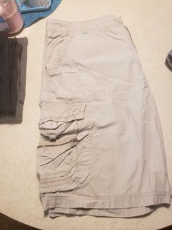 Beige Men's Cargo Shorts