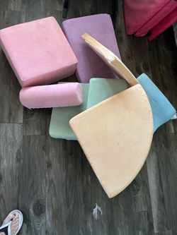 Multi color shapes
