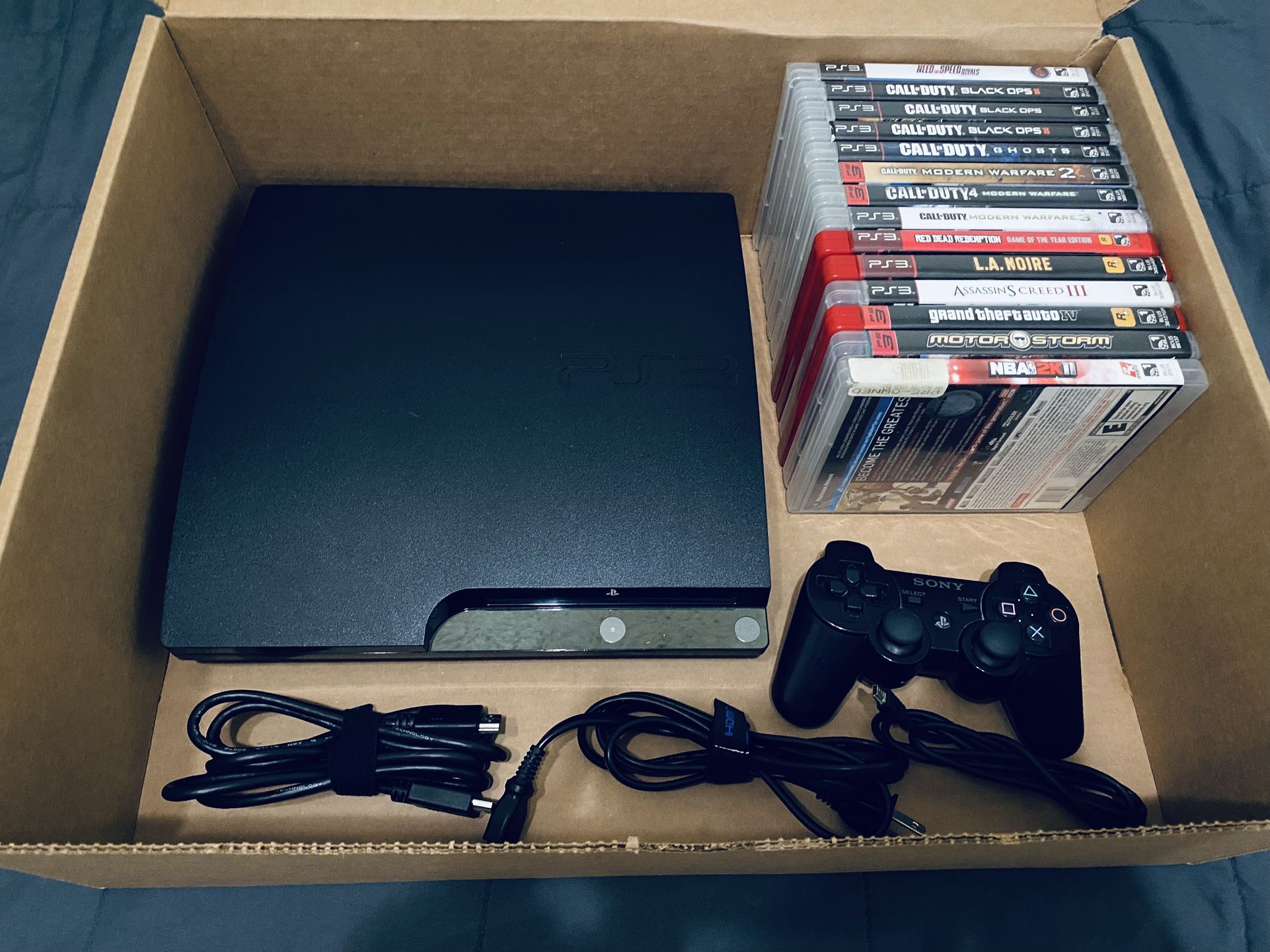 Sony Playstation 3 Ps3 Console 320GB with14 Games Bundle Lot In Very Good Condition Fully Functional Adult Owned please check out photos and read info