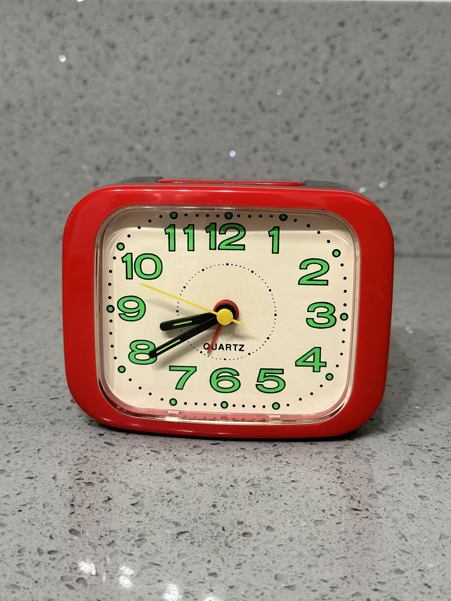 MCM Glow in the Dark Numbers Red/Black C-Battery Vintage Quartz Alarm Clock