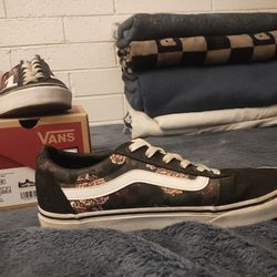 Vans Ward (Flowers and Checks) Black - Women's Size 10