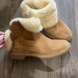 Ugg Size 5