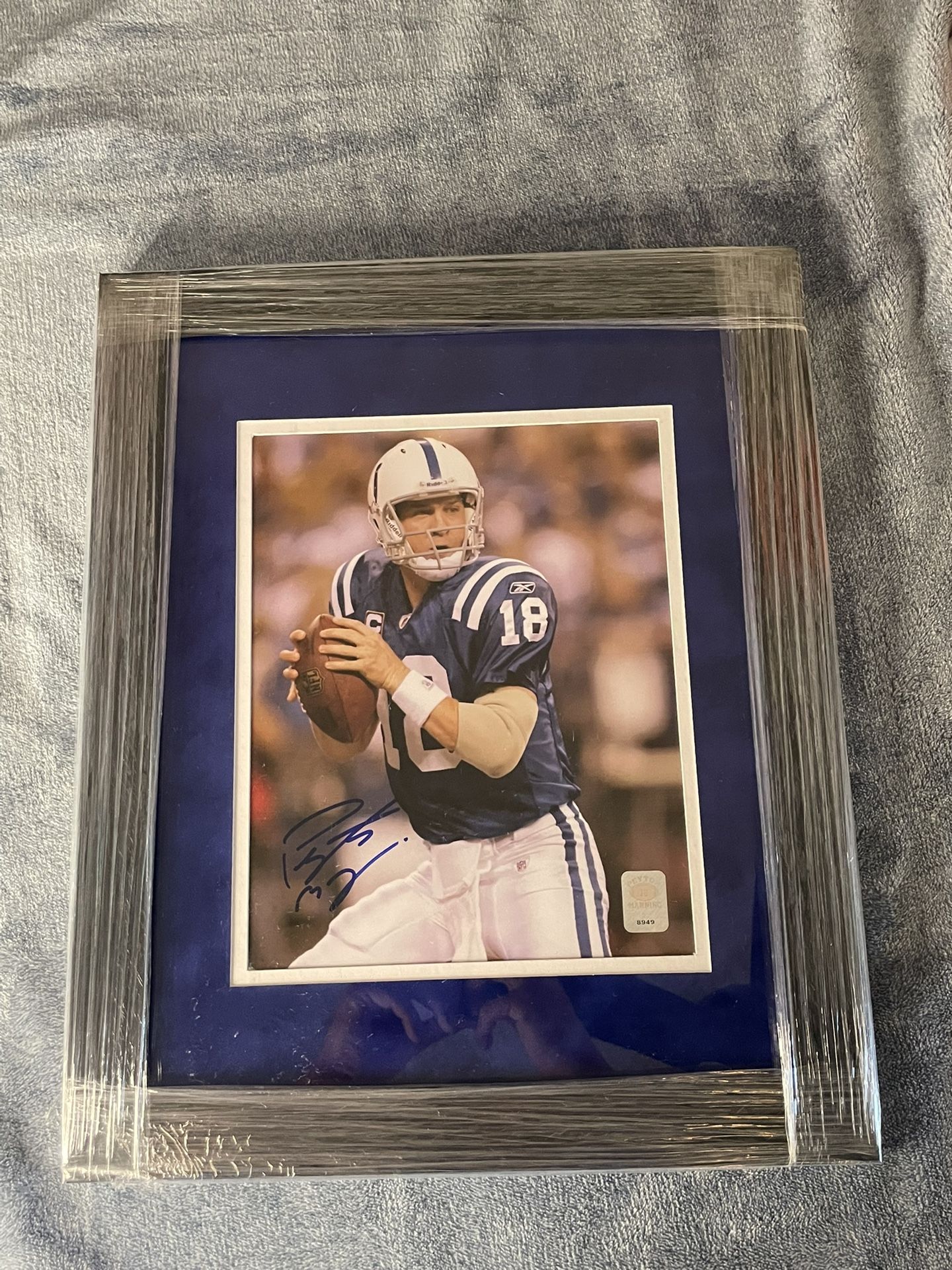Indianapolis Colts Peyton Manning 8x10 Signed Photo Framed COA.
