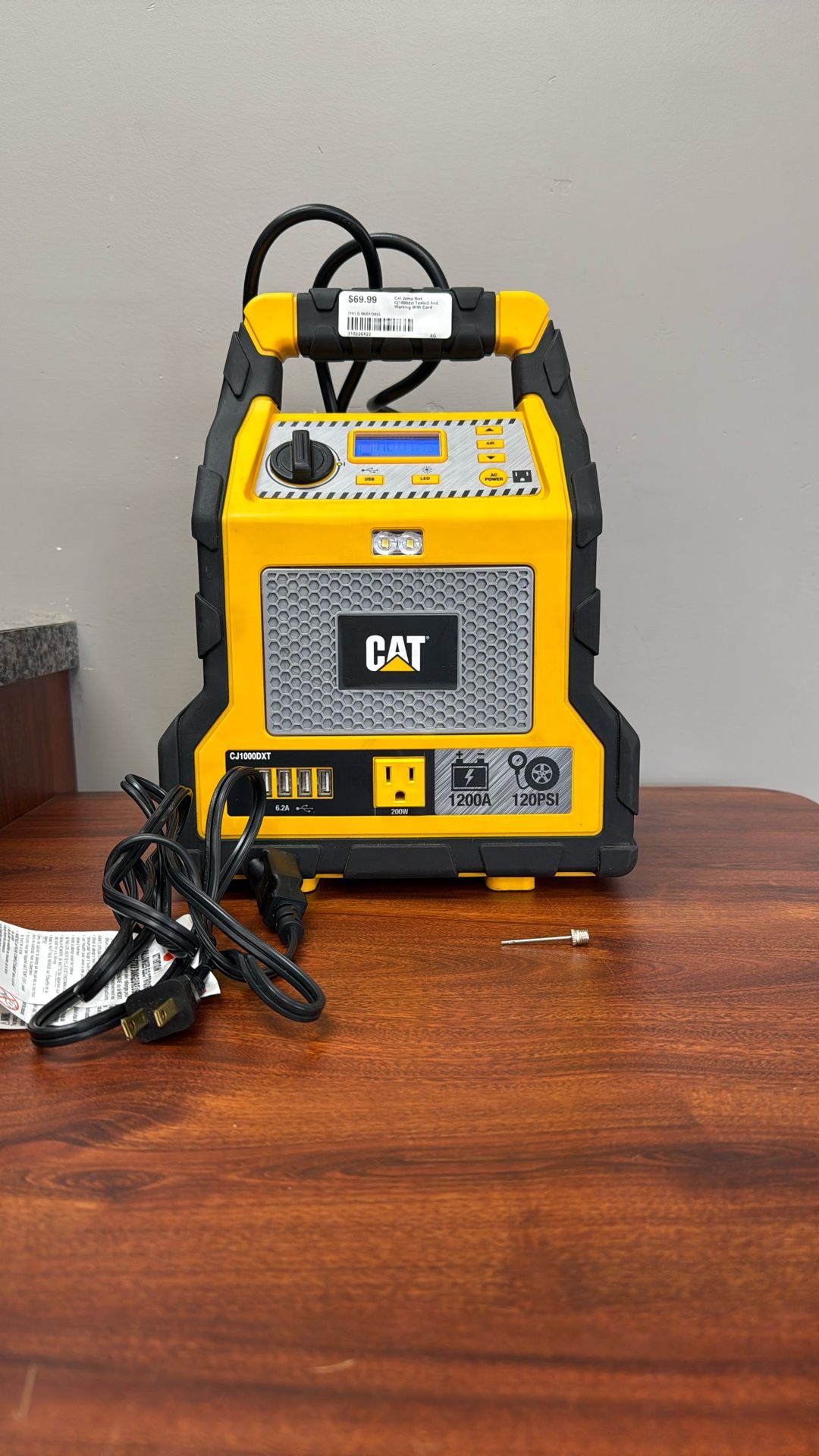 CAT JUMP BOX MODEL #CJ1000dxt