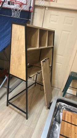 Desk fell apart just needs a couple screws