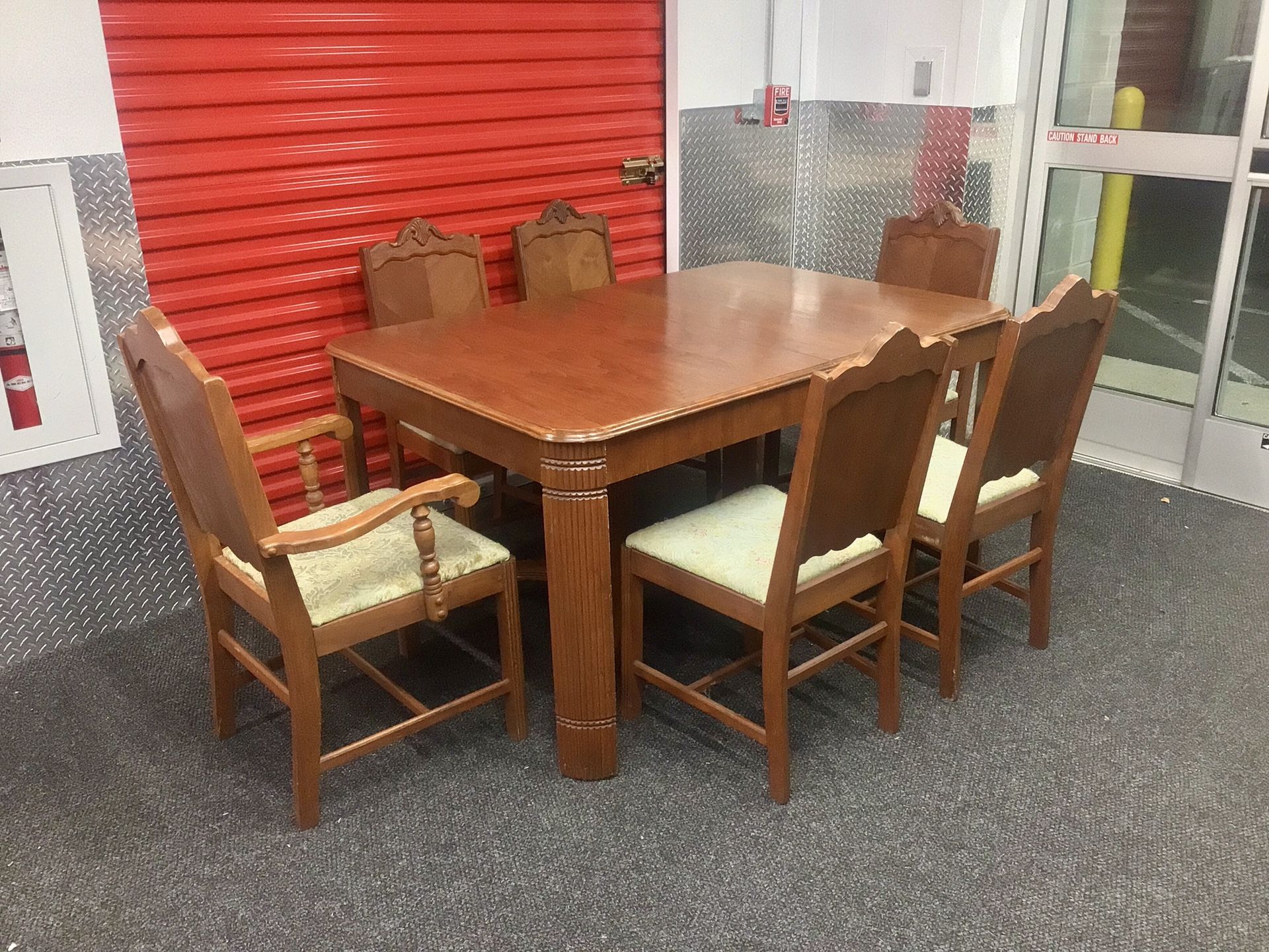 Vintage Mid Century Modern Dining Table With Six Chairs And A Leaf - Will Deliver