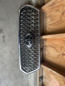 Toyota Tacoma Grill