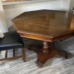 Solid Walnut Wood Dining Room table With Leaf Extension