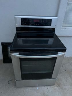 LG Electric Stainless Steel Stove / Range
