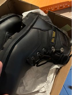 Men’s work boots