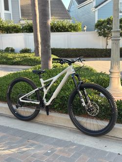 2022 Specialized Stump Jumper Carbon