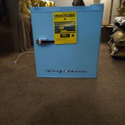 Mini Refrigerator 