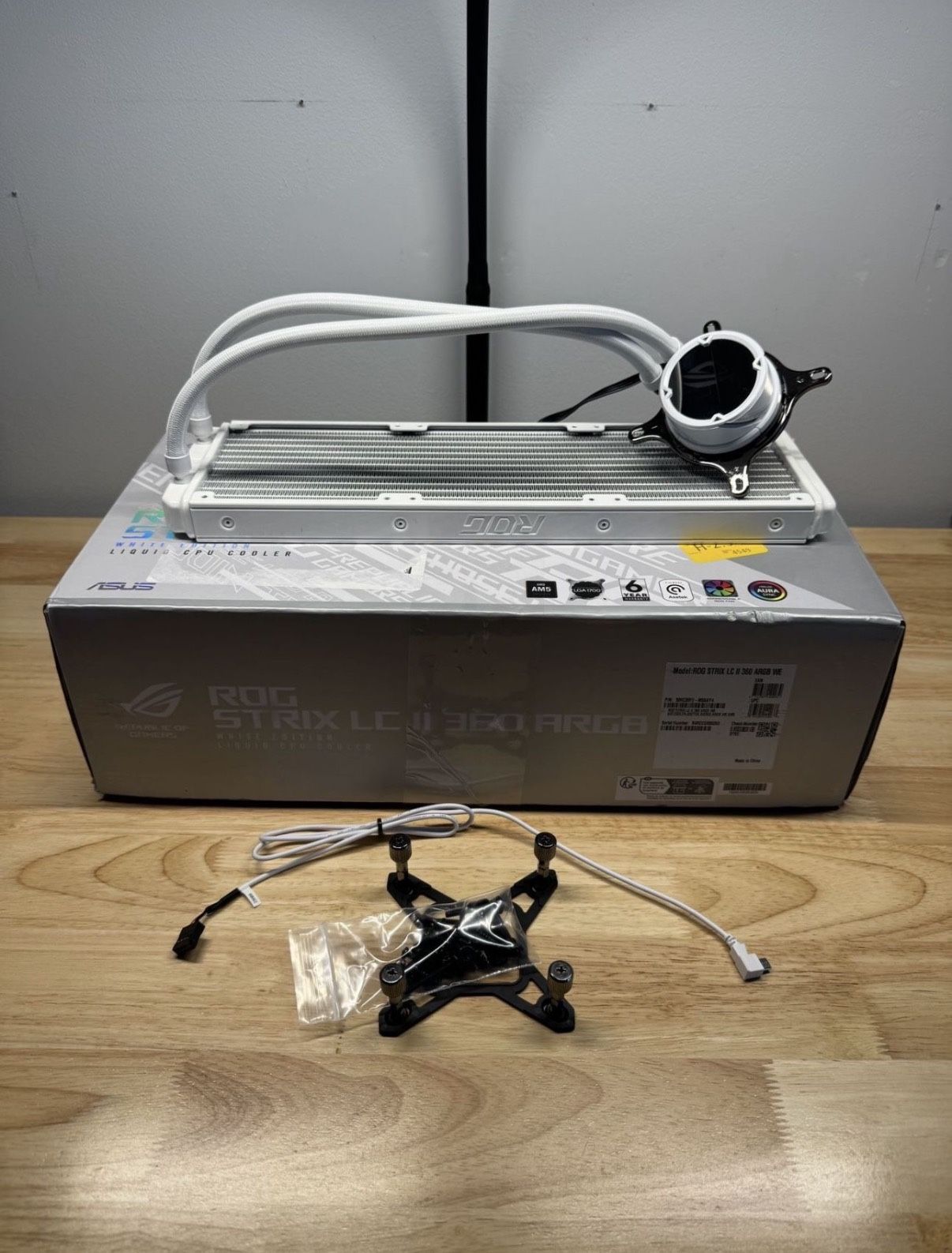 ASUS ROG STRIX LC II 360 ARGB WE