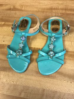 Girl's sandals