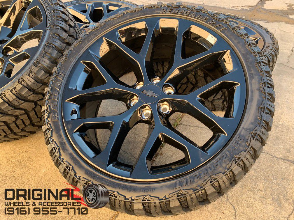 24" Chevy Tahoe Silverado Suburban Avalanche 6x5.5 Wheels Tires Rims