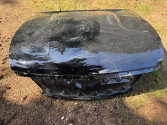 2025 2026 Cadillac Escalade IQ Hood