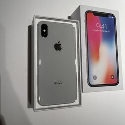iPhone X - 256 GB - Unlocked For Worldwide Use 