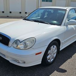 2003 HYUNDAI SONATA, CLEAN AUTO-CHECK, GREAT ON GAS, COLD AC 🚘