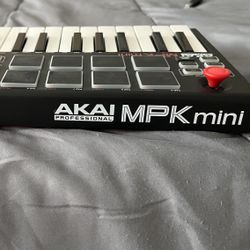 Akai MPK Mini