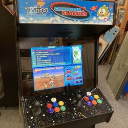 Cabaret Size Arcade Machine With 621 Games 