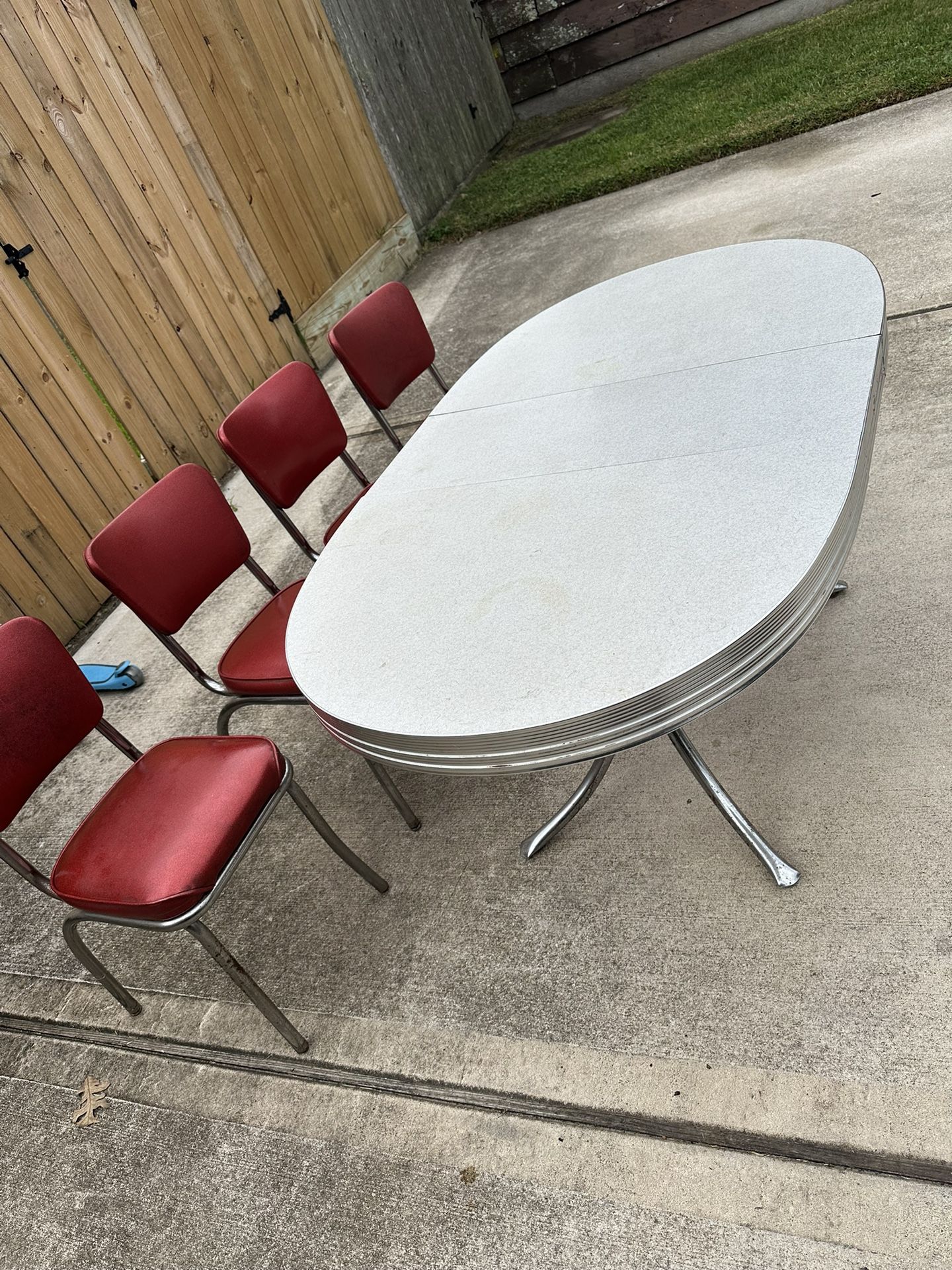 1950 Diner Table And Chairs