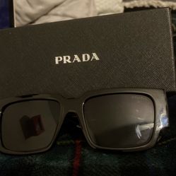 PRADA GLASSES