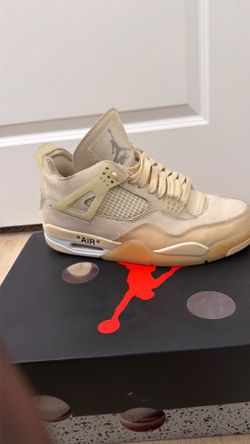 Air jordan 4s off whites