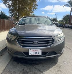 Ford Taurus Sedan