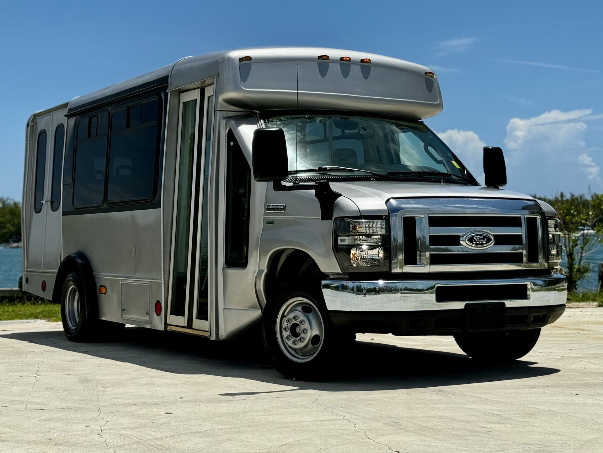 2015 Ford E-350