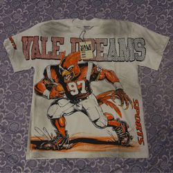 Vale Dreams Sports Graphic T-Shirt