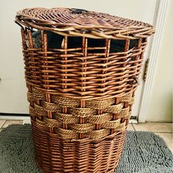 Woven Wicker Laundry Basket with Lid - Functional (Used)