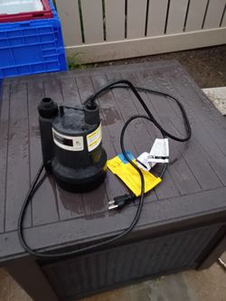 Water pump remover