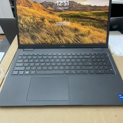Dell Latitude 3520, intel Core i7 11th Generation, Touchscreen 15.6” S , 16gb ram, 256gb SSD, 500gb HDD, in excellent condition super fast working 115