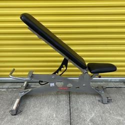 Flex Fitness/ Star Trac Commercial Adjustable Weight Bench- Extremely Overbuilt!