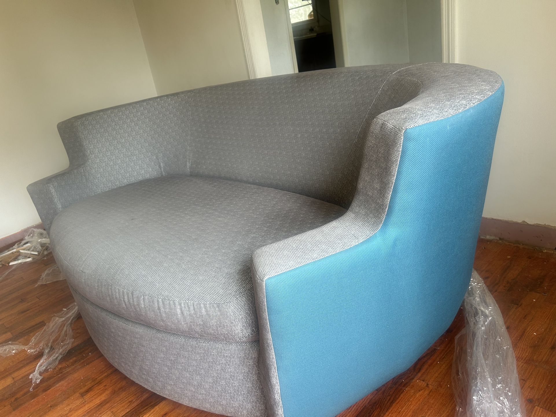 Stylish Couch With Bed