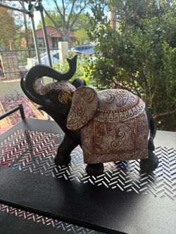 Elefante buen estado