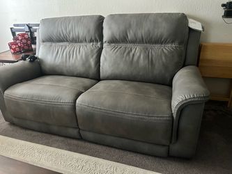 LIKE NEW! Signature Design by Ashley – Electric Reclining Sofa & Loveseat – $1,000 OBO