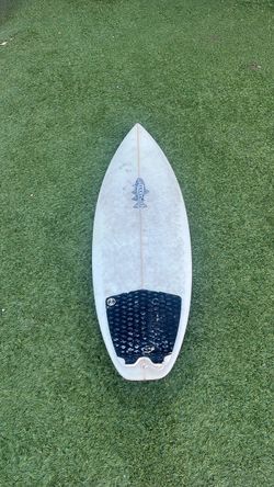 Berry V custom surf board 5’2