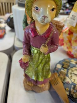 Porcelain female rabbit